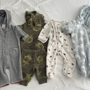 Cozy baby 0-3months warm winter clothes bundle